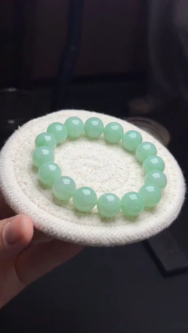 未镶嵌手串翡翠手串