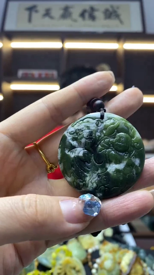 未镶嵌岫玉挂件