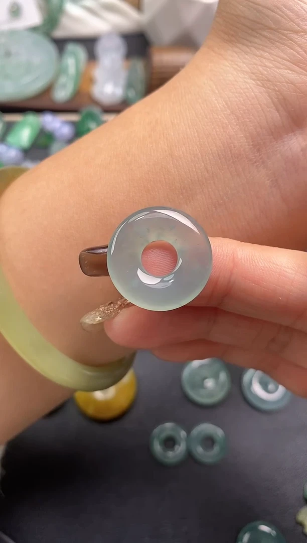 颈饰未镶嵌翡翠甜甜圈