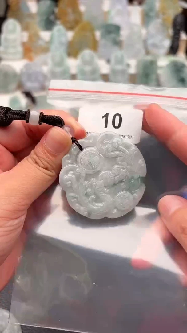 翡翠未镶嵌颈饰天然缅甸A货翡翠10