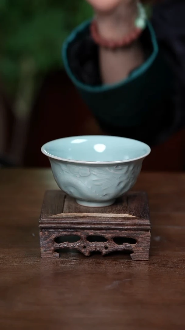 【闪购商品】L·宝丰宋官窑汝瓷龙纹碗