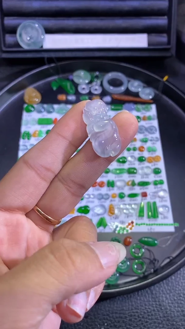 未镶嵌挂件翡翠仙子