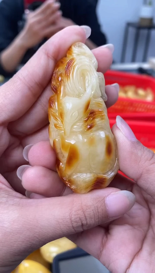 【闪购商品】琥珀裸石未镶嵌天然琥珀蜜蜡九尾