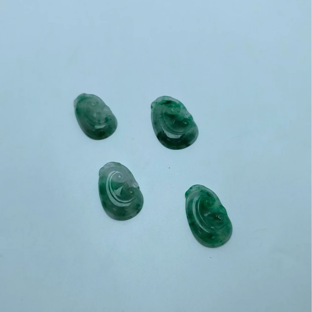 B6327 非洲翠独龙玉如意坠 多样性发货其一 气质 | 时尚 | 百搭