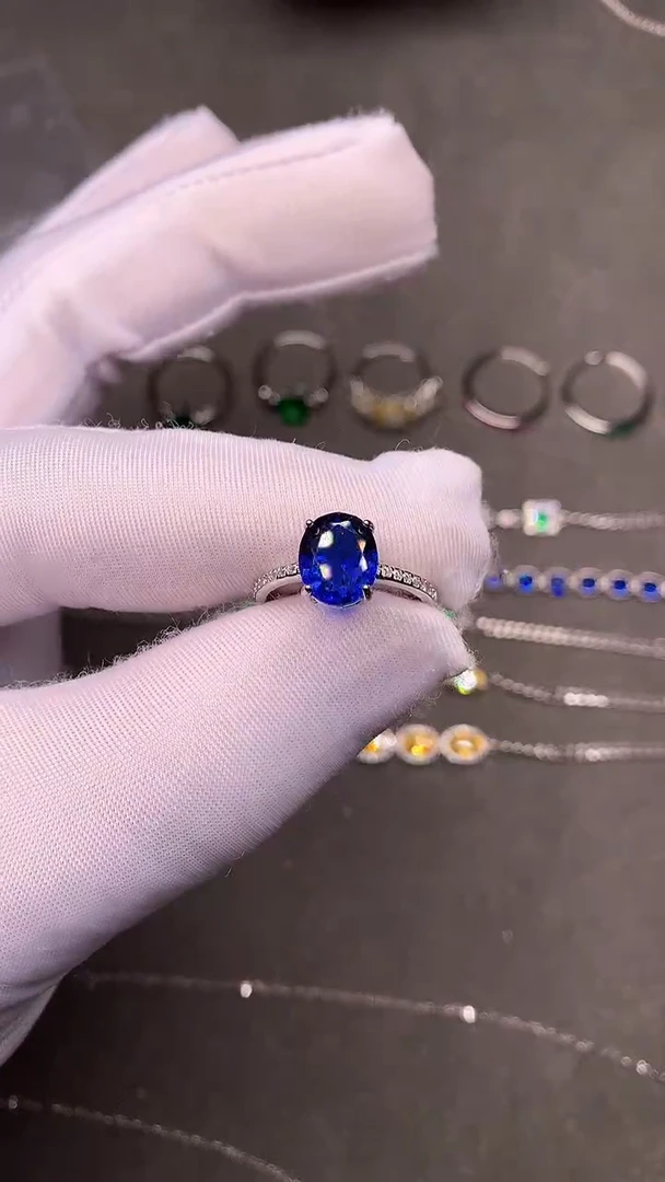 【闪购商品】蓝宝石戒指银S925镶嵌........