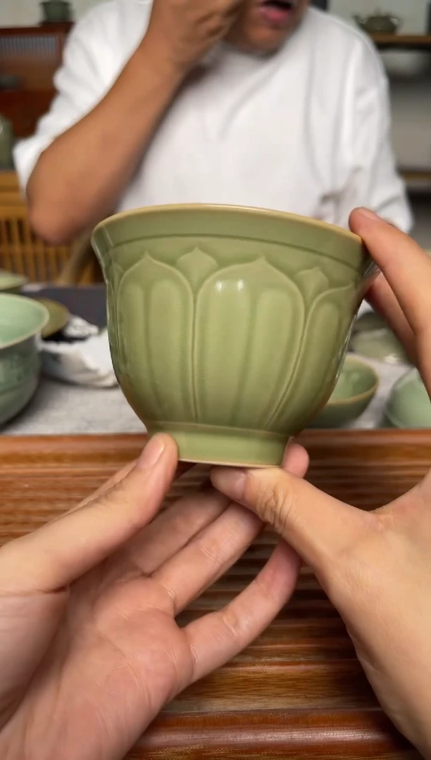 其他耀州窑莲瓣纹主人杯  微瑕