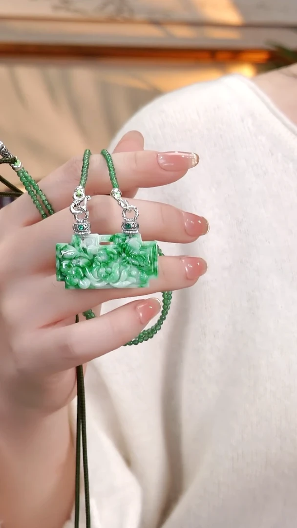 颈饰未镶嵌翡翠国风