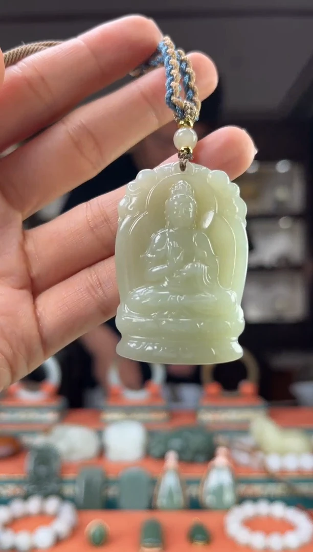 和田玉未镶嵌颈饰佩佩