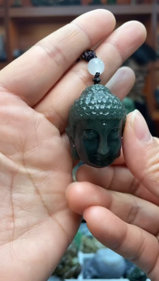 未镶嵌和田玉把件1