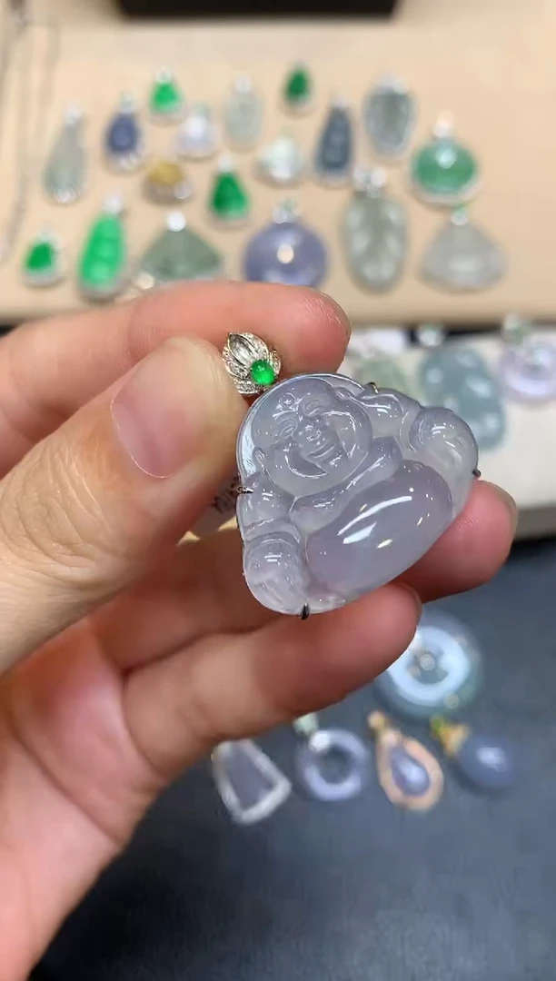 颈饰18K金镶嵌翡翠佛公【无服务费【48小时鉴赏期】