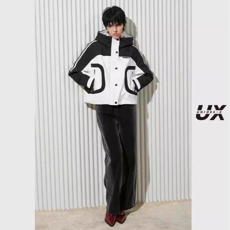 UX冬季新款黑白拼接羽绒服女 时尚通勤百搭保暖外套