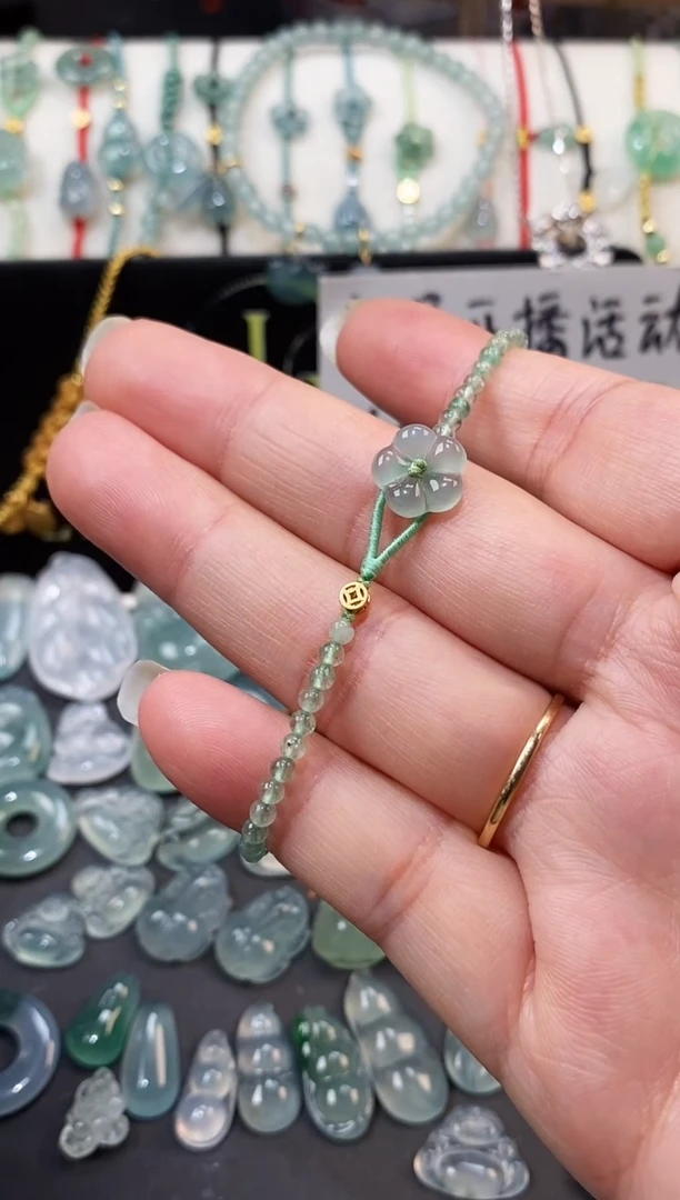 翡翠散珠银S925镶嵌小花手绳