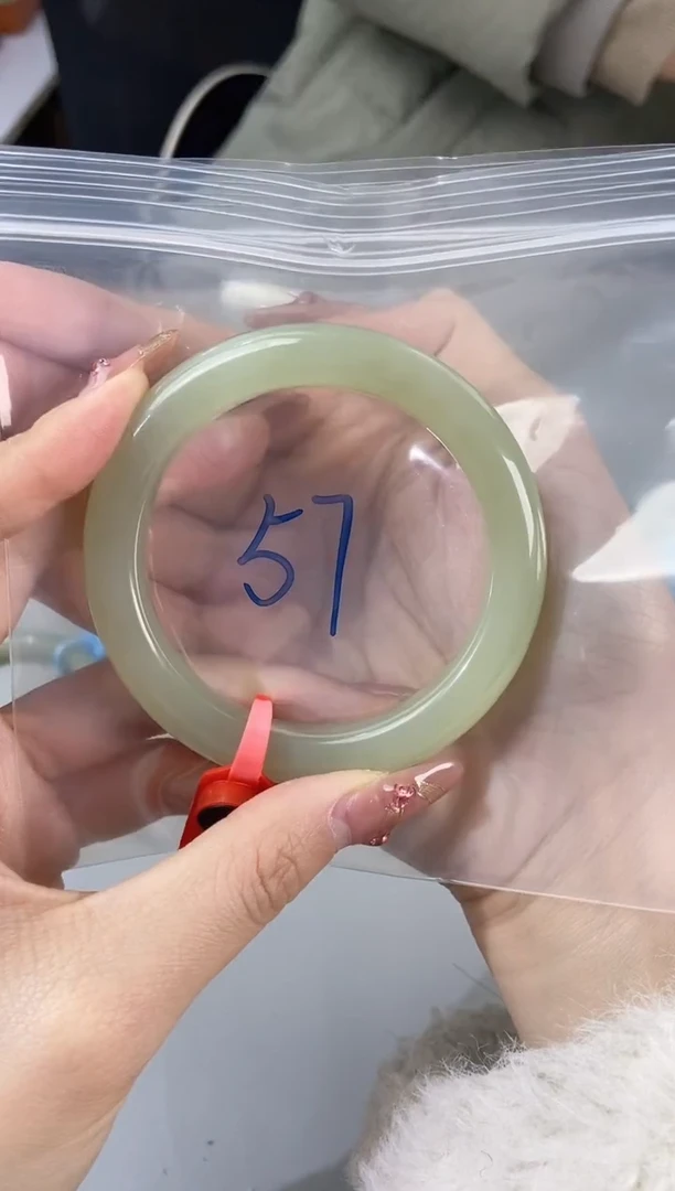 【闪购商品】和田玉手镯未镶嵌和田玉手镯