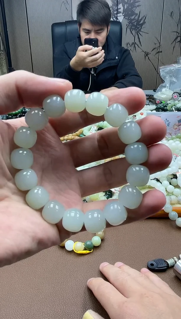 未镶嵌手串和田玉龙*青海青白13老型