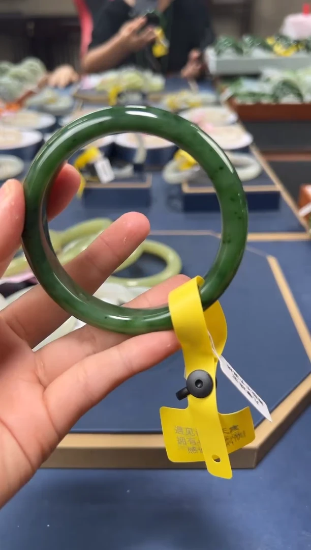 和田玉手镯未镶嵌A0050-58