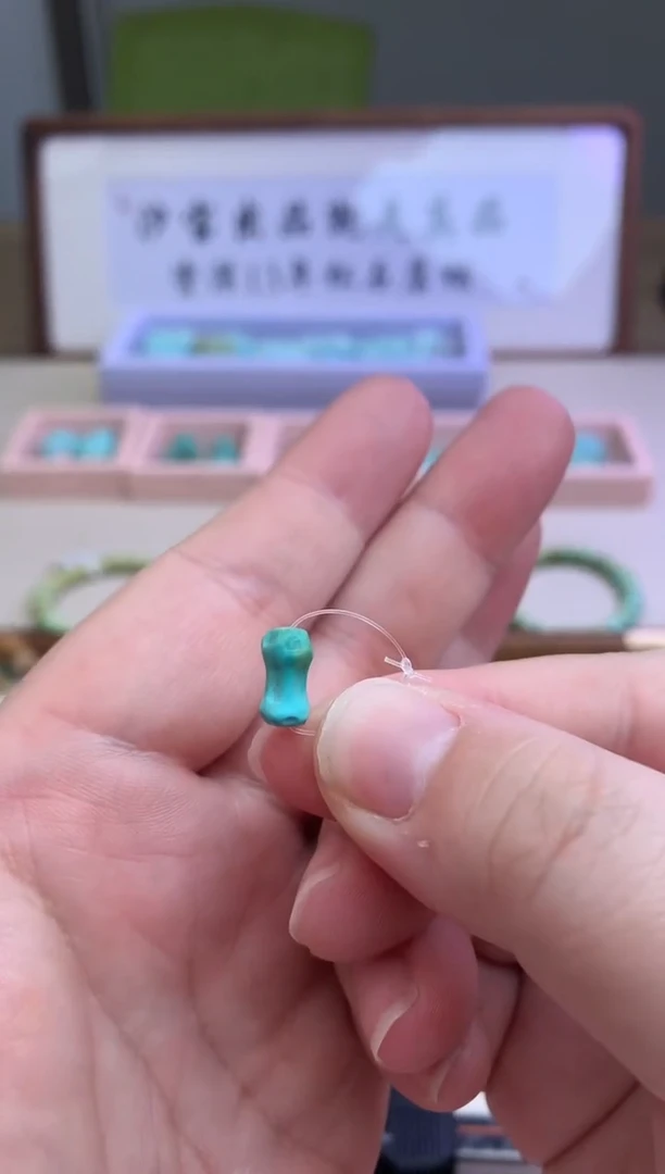 【闪购商品】南红玛瑙雕刻件未镶嵌I61