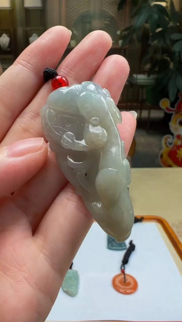 翡翠未镶嵌颈饰BQ2025-6-24-2