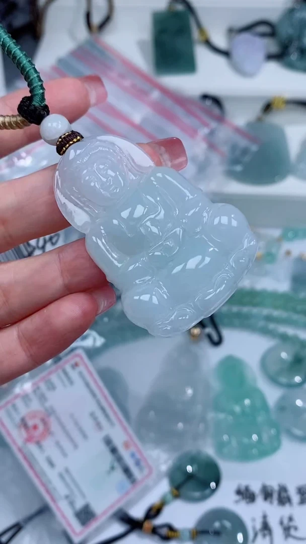 翡翠未镶嵌颈饰吊坠