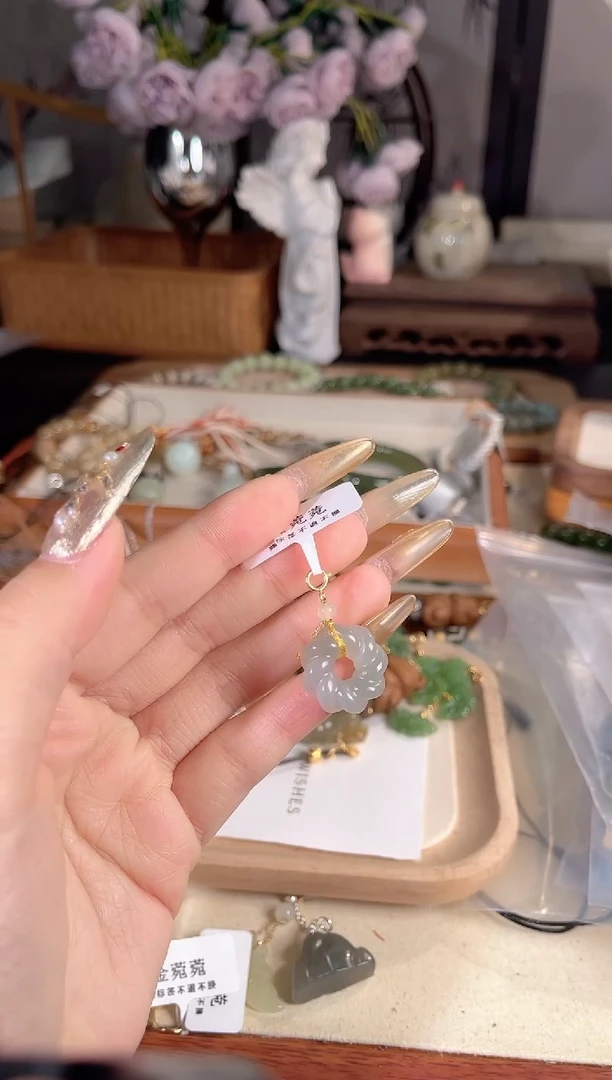 吊坠(不含链)银S925镶嵌和田玉多样性发其一孤品默认微瑕