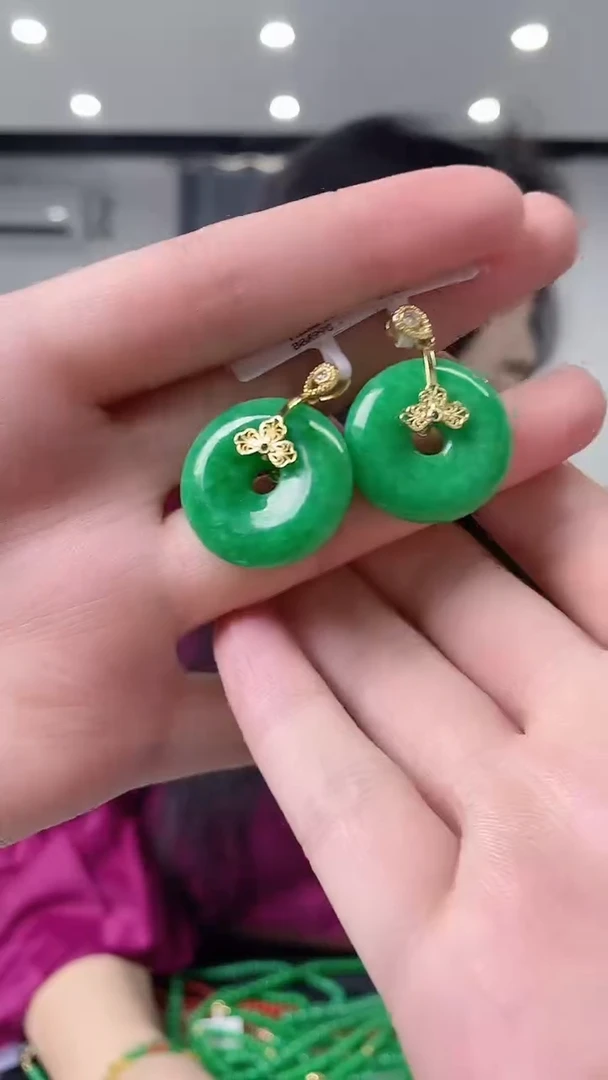 颈饰未镶嵌翡翠闪购链接 多样性发其一颜色微差