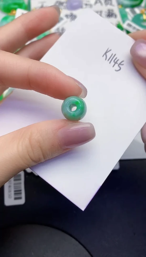 颈饰未镶嵌翡翠缅甸天然翡翠A货