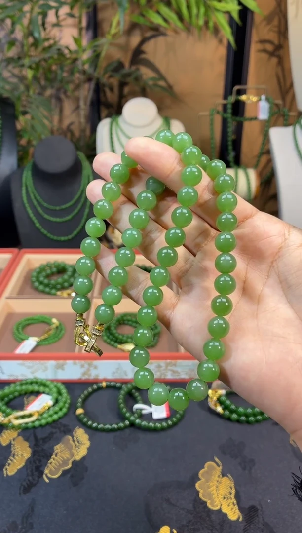 颈饰未镶嵌和田玉（碧玉）9.4无矿高货锁骨链