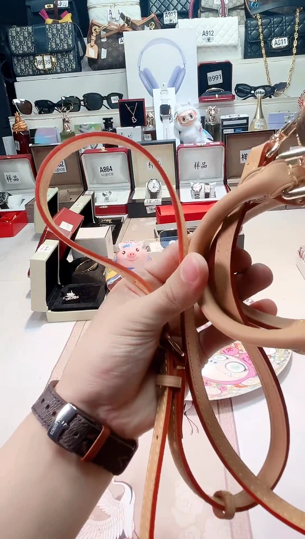 瓷片瓷器 库房到期 全部地板价@@1