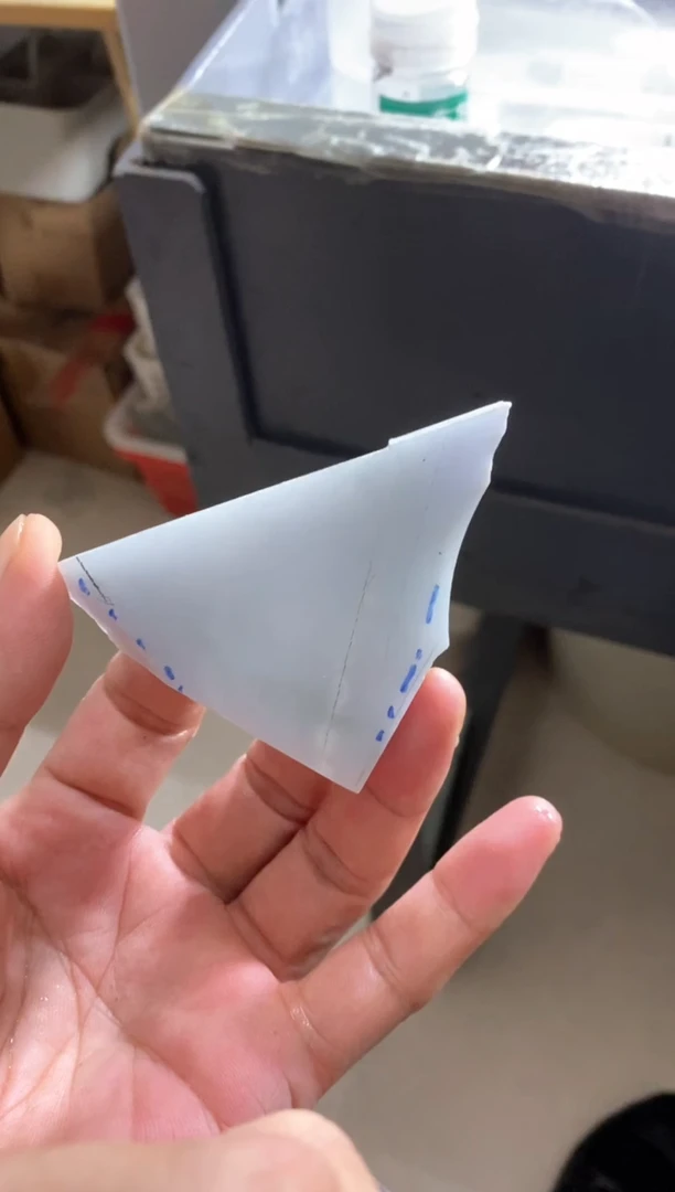 翡翠挂件未镶嵌边料