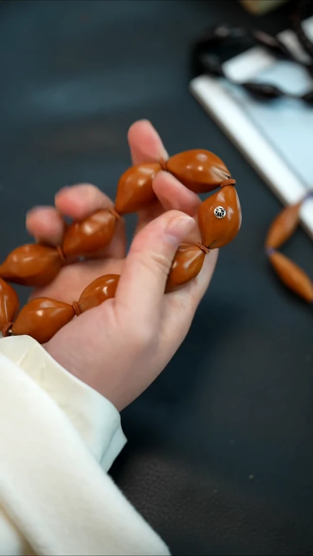 手串/手链橄榄核1.7抛光三面佛带标款