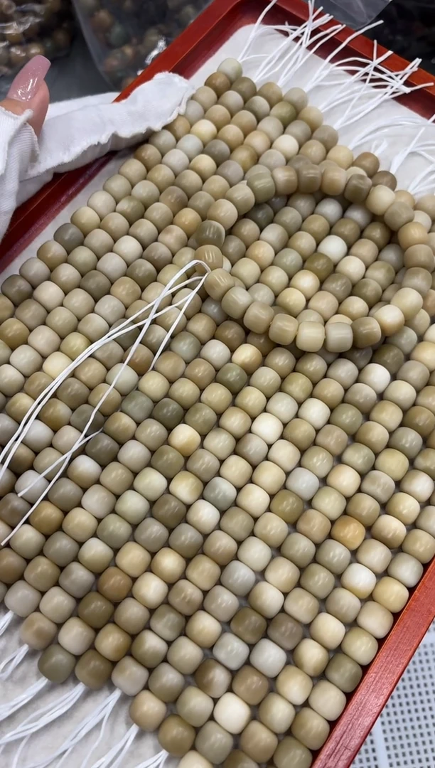 菩提根/象牙果手串10.5干磨原色（812）