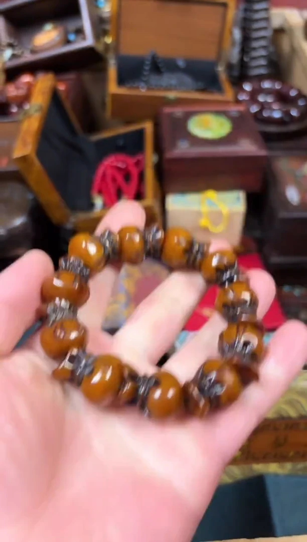 【闪购商品】蜜蜡耳饰未镶嵌------------------