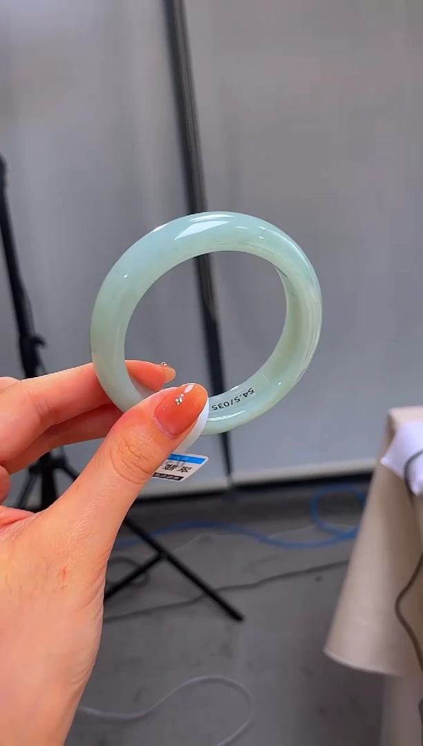 未镶嵌手镯翡翠退货标签需完好-035