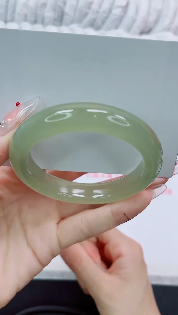 石英质玉手镯未镶嵌99/55