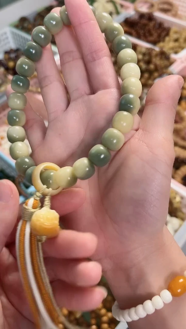 【闪购商品】菩提根/象牙果手串小青宁手持