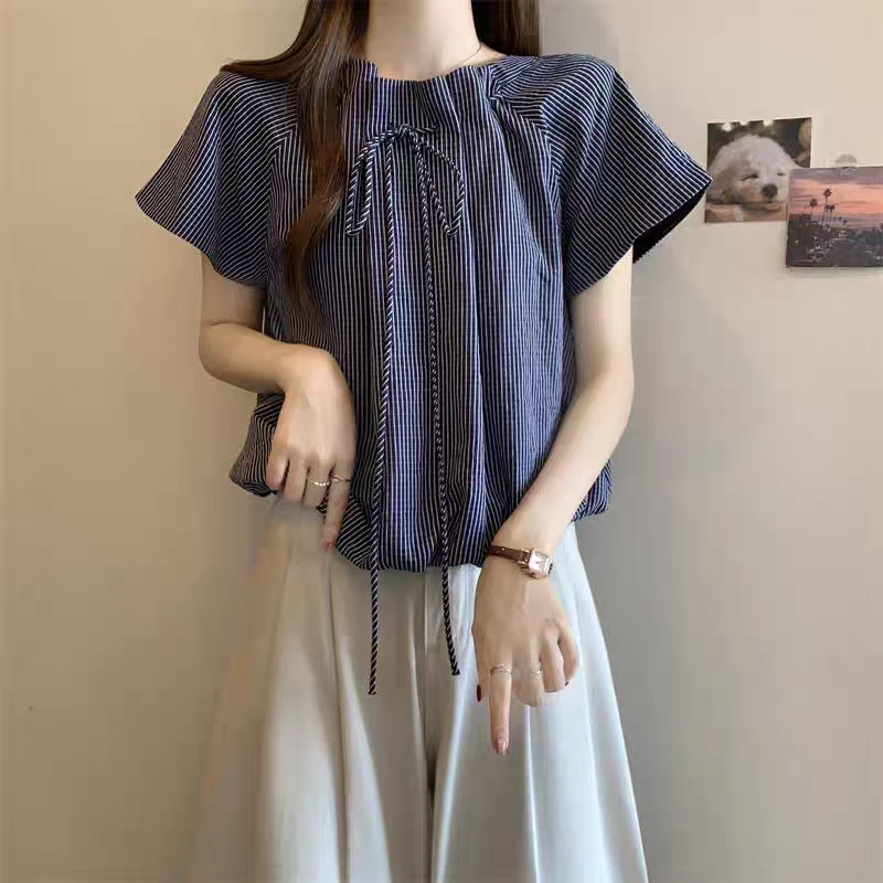 25822-洋气减龄格子短袖衬衫夏新款大码女装宽松遮肚花苞衬衣上衣