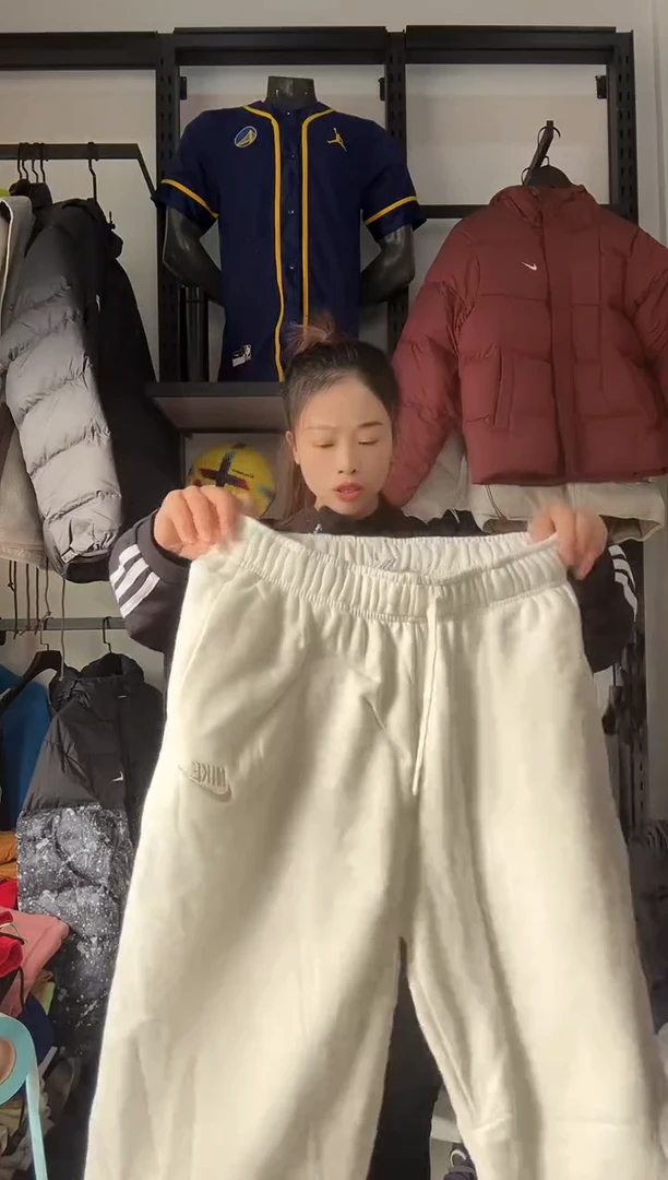 3272  编码  瑕疵直播间过款为准 尺码