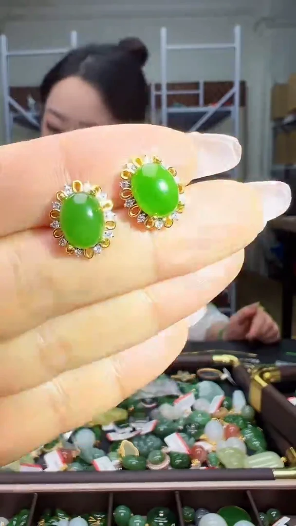 颈饰银S925镶嵌和田玉（多样性发货.发其一)12.28.19