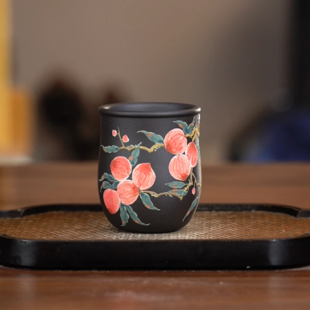 5122原矿紫砂茶具黑墩头堆绘碧桃主人杯150cc左右 YST