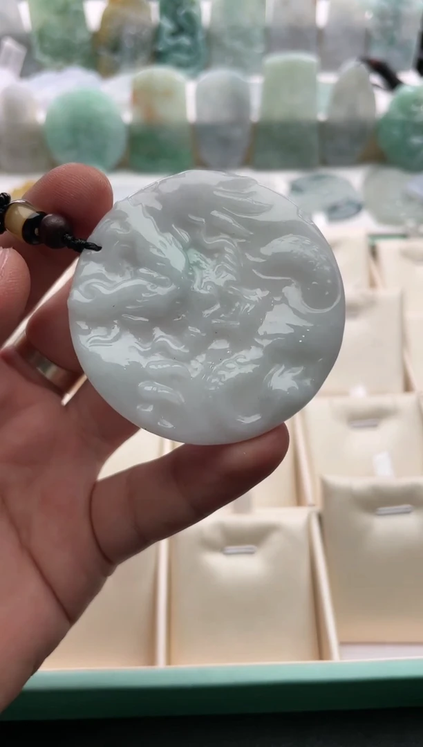 【闪购商品】翡翠颈饰未镶嵌..../2/16/ 136