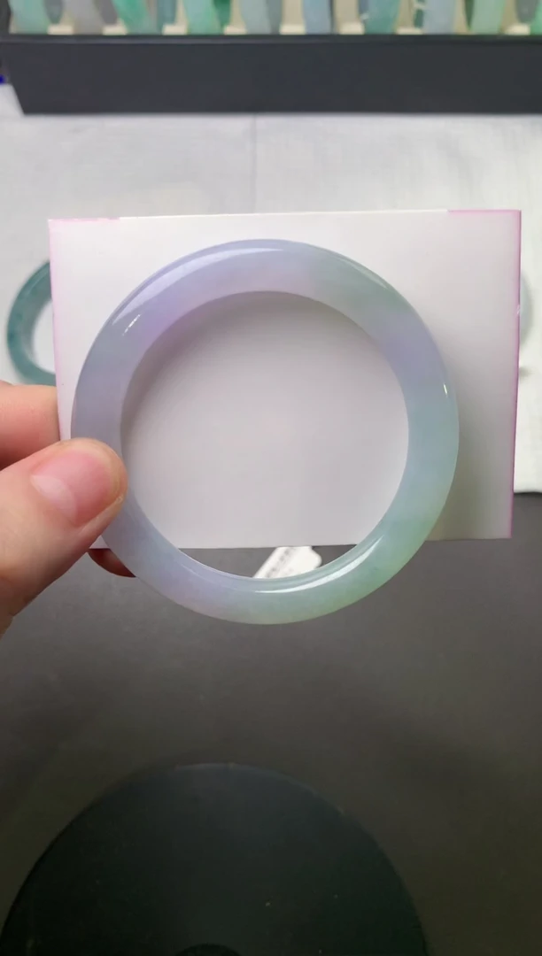 翡翠手镯（圆镯）未镶嵌55.4*9.8*9.4