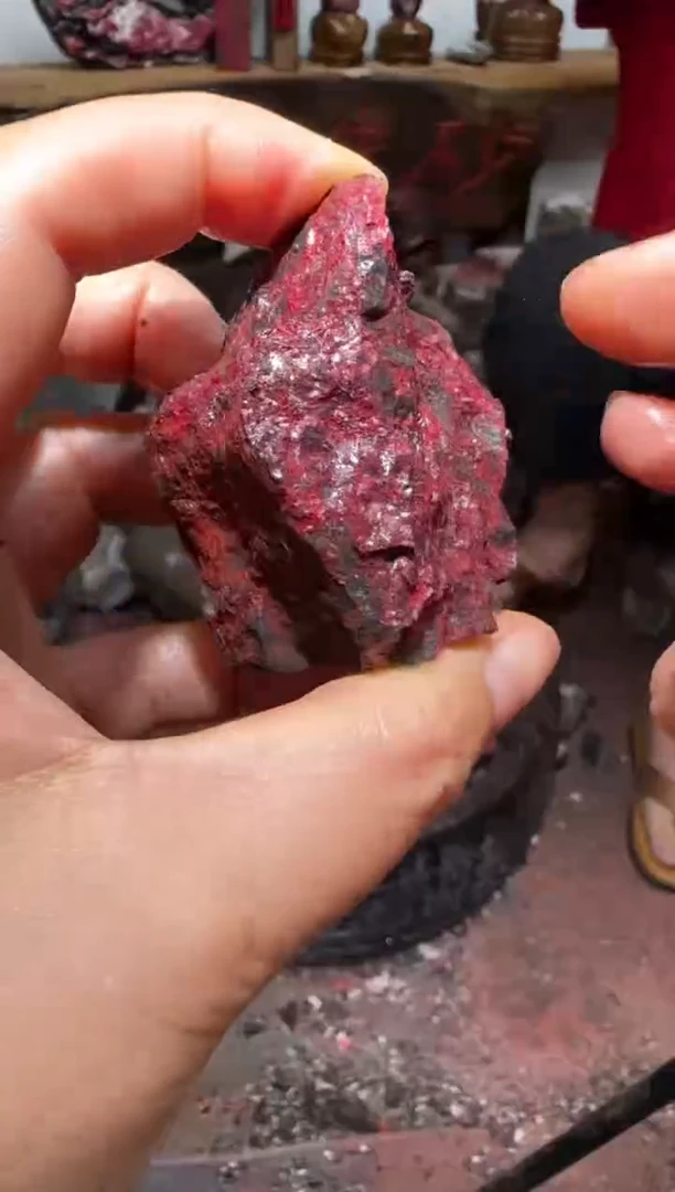 天然辰砂朱砂毛矿石10
