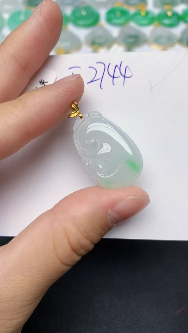 颈饰18K金镶嵌翡翠天然缅甸A货翡翠百元以上9元证书费自理