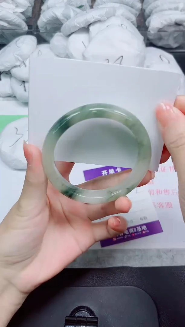 石英质玉手镯未镶嵌38-58