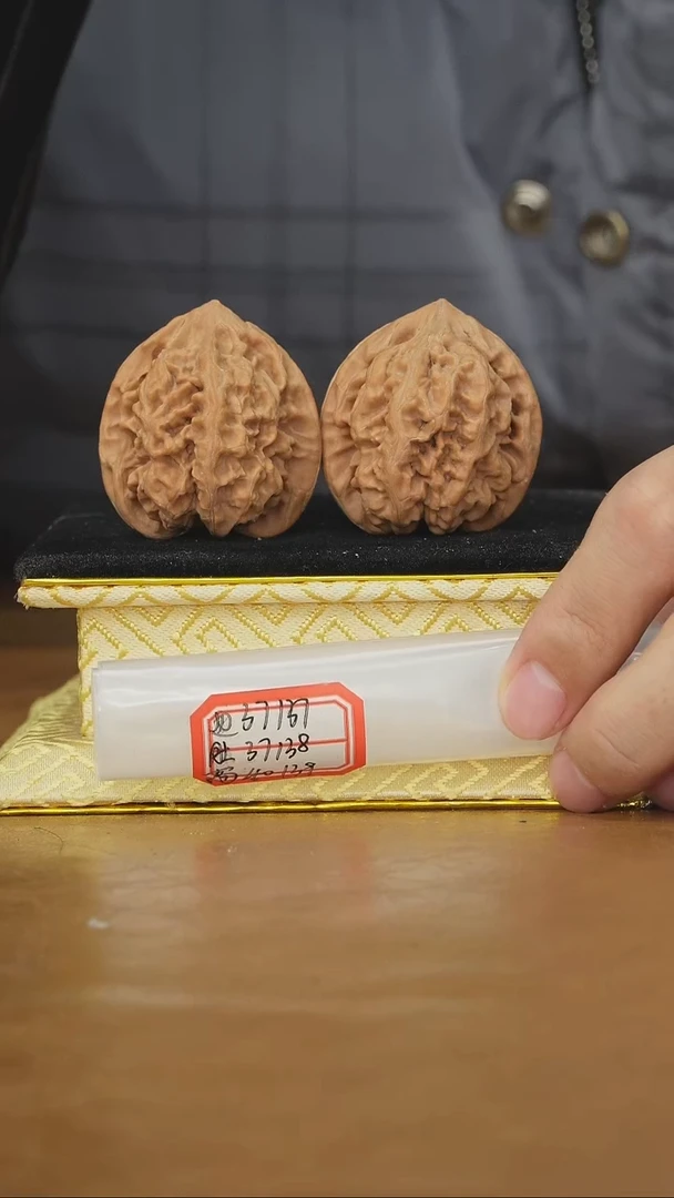 把件文玩核桃马蹄