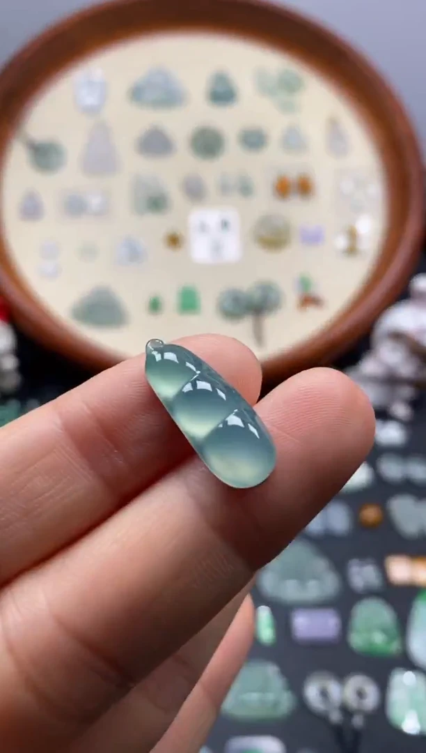 颈饰未镶嵌翡翠冰晴緑豆子/芬