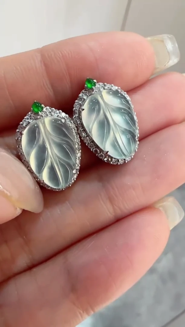 【闪购商品】翡翠耳饰18K金镶嵌叶子