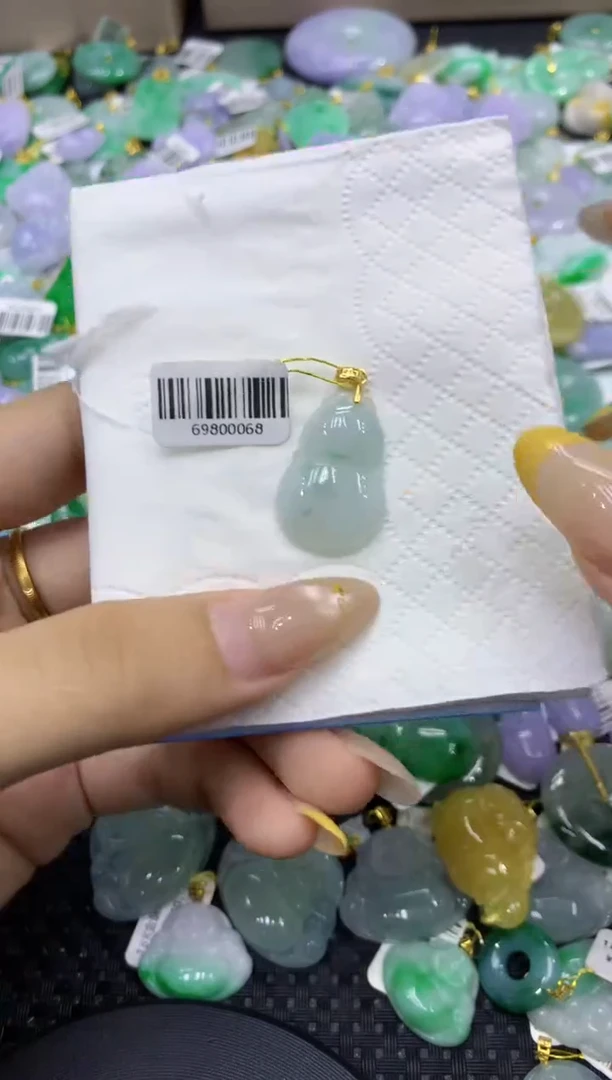 颈饰未镶嵌翡翠天然缅甸翡翠A货