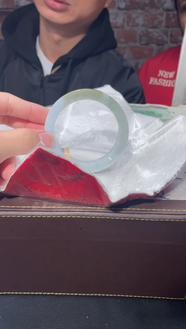 【闪购商品】定制翡翠手镯未镶嵌发一件/DDI02330