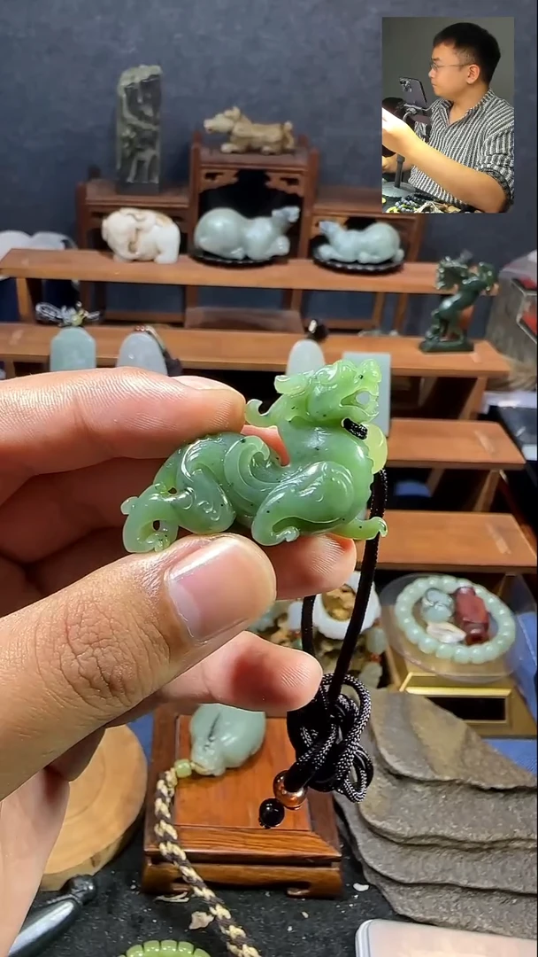 吊坠(不含链)未镶嵌和田玉随机发货