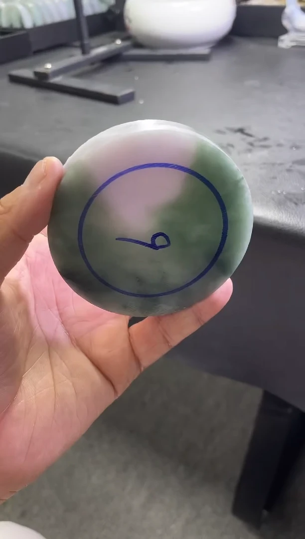 未镶嵌手镯定制翡翠手镯